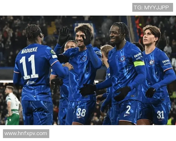 英超激战切尔西大胜波尔图争议判罚引发全场热议