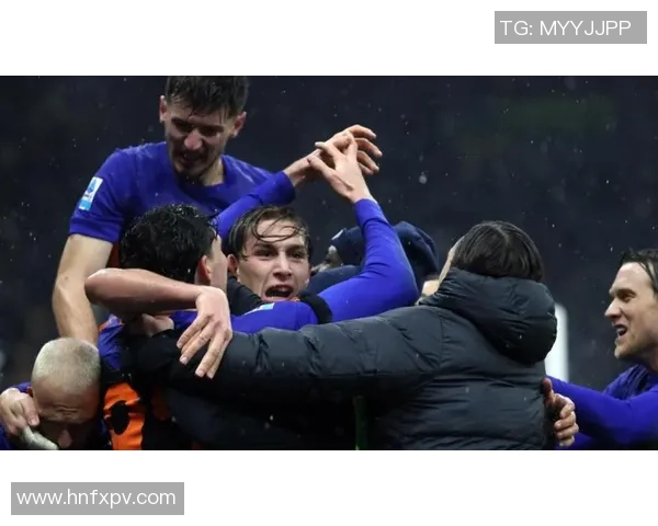 国米逆转热刺上演绝杀好戏全场沸腾激情四溢