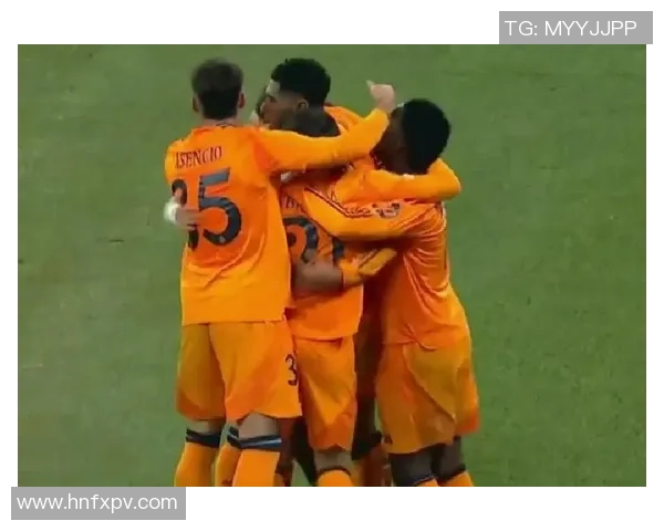 欧冠激战：里昂逆转曼城4-3全场沸腾瞬间回顾与点评